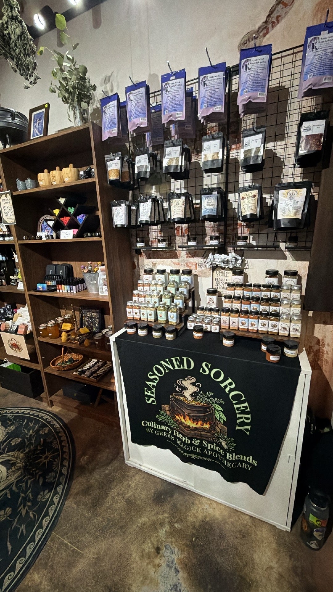 Seasonings, Teas & Botanical Pantry